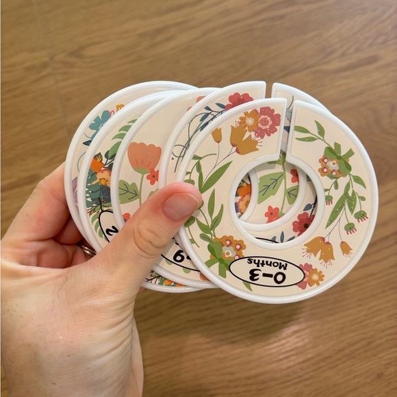 Floral Baby Closet Dividers - Picture 3 of 3